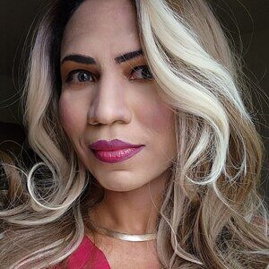 Meet your Posher, Miss Olympia